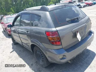 2005 Pontiac Vibe with VIN 5Y2SL63885Z475693, listed as a IAAI auction lot 42512167 with 173,261 mi miles and . Bid and sale history available at DreamBid. Image 3.