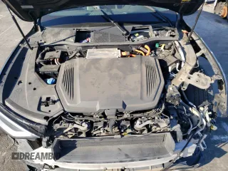 2019 Audi e-tron Premium Plus z VIN WA1LAAGEXKB011980, wystawiony jako Copart lot #44631595 z przebiegiem 68 699 mil mil oraz Szkoda całkowita • Salvage title. Historia ofert i sprzedaży dostępna na DreamBid. Obrazek 12.