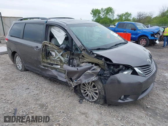 2013 Toyota Sienna XLE AAS with VIN 5TDYK3DC5DS405535, listed as a IAAI auction lot 42348931 with 186,177 mi miles and . Bid and sale history available at DreamBid. Image 1.