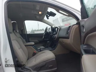 2018 GMC Canyon z VIN 1GTG5CE14J1134654, wystawiony jako IAAI lot #42203541 z przebiegiem 147 881 mil mil oraz . Historia ofert i sprzedaży dostępna na DreamBid. Obrazek 5.