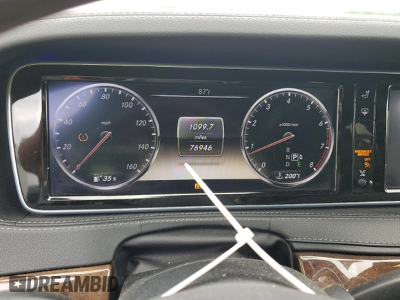 2014 Mercedes-Benz S 550 z VIN WDDUG8FB4EA058513, wystawiony jako Copart lot #59555155 z przebiegiem 76 946 mil mil oraz Szkoda całkowita • Salvage title. Historia ofert i sprzedaży dostępna na DreamBid. Obrazek 9.