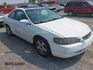 1998 Honda Accord EX z VIN 1HGCG2255WA024702, wystawiony jako IAAI lot #42411927 z przebiegiem 334 813 mil mil oraz . Historia ofert i sprzedaży dostępna na DreamBid. Obrazek 1.