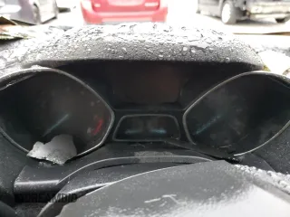 2014 Ford Escape SE с VIN 1FMCU9GX5EUC08895, выставлен на аукционе Copart как лот 77551283 с пробегом Не указан миль и Списание • Salvage title. История ставок и продаж доступна на DreamBid. Изображение 9.