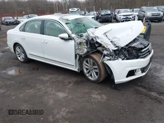 2017 Volkswagen Passat SE z VIN 1VWGT7A35HC052769, wystawiony jako IAAI lot #41687009 z przebiegiem 59 791 mil mil oraz . Historia ofert i sprzedaży dostępna na DreamBid. Obrazek 1.