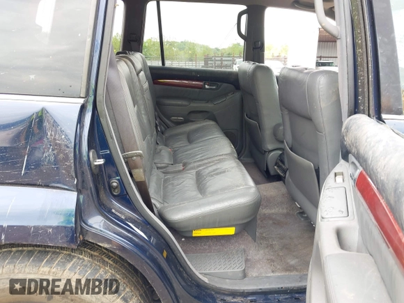 2009 Lexus GX 470 with VIN JTJBT20X090176601, listed as a IAAI auction lot 42095814 with 325,397 mi miles and . Bid and sale history available at carsss.com. Image 8.