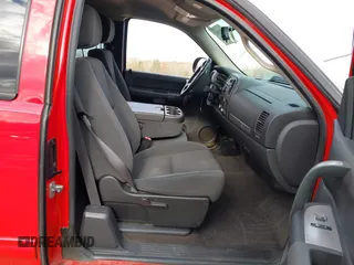 2009 Chevrolet Silverado 1500 LT with VIN 1GCEK29J09Z228449, listed as a IAAI auction lot 41823083 with 145,109 mi miles. Bid and sale history available at carsss.com. Image 5.