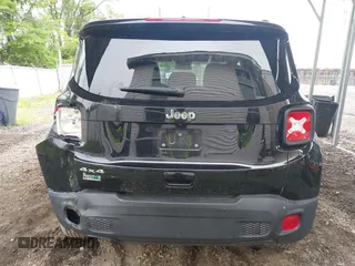 2023 Jeep Renegade Latitude z VIN ZACNJDB12PPP61730, wystawiony jako IAAI lot #42170027 z przebiegiem 24 174 mil mil oraz . Historia ofert i sprzedaży dostępna na DreamBid. Obrazek 16.