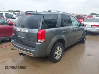 2007 Saturn VUE V6 z VIN 5GZCZ53487S838580, wystawiony jako IAAI lot #42117071 z przebiegiem 224 255 mil mil oraz . Historia ofert i sprzedaży dostępna na DreamBid. Obrazek 4.