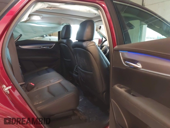 2018 Cadillac XT5 Premium Luxury AWD z VIN 1GYKNFRS6JZ114464, wystawiony jako IAAI lot #42320302 z przebiegiem 61 231 mil mil oraz . Historia ofert i sprzedaży dostępna na DreamBid. Obrazek 8.