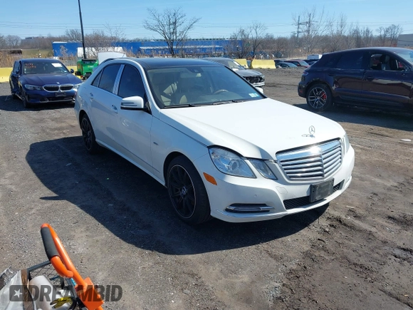 2012 Mercedes-Benz E-Class E 350 Luxury with VIN WDDHF8JB4CA651569, listed as a IAAI auction lot 41769849 with 150,074 mi miles. Bid and sale history available at carsss.com. Image 1.