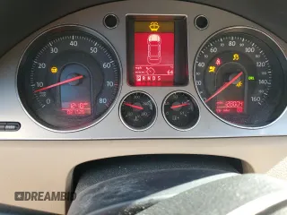 2008 Volkswagen Passat Komfort z VIN WVWAK73C48E124087, wystawiony jako Copart lot #46674665 z przebiegiem 128 004 mil mil oraz Szkoda całkowita • Salvage title. Historia ofert i sprzedaży dostępna na DreamBid. Obrazek 9.