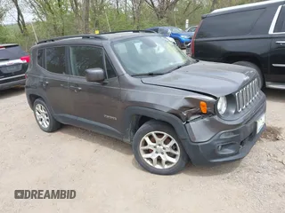 2018 Jeep Renegade Latitude with VIN ZACCJABB8JPJ55645, listed as a IAAI auction lot 42071695 with 124,067 mi miles. Bid and sale history available at carsss.com. Image 1.