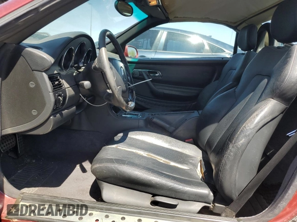 2000 Mercedes-Benz SLK-Class Kompressor with VIN WDBKK47F1YF165941, listed as a Copart auction lot 53750745 with 131,257 mi miles and Clean Title. Bid and sale history available at carsss.com. Image 7.
