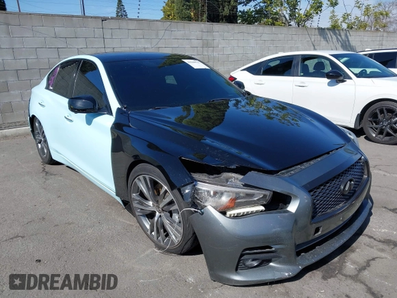 2020 Infiniti Q50 3.0t LUXE with VIN JN1EV7AP9LM207997, listed as a IAAI auction lot 41640527 with 70,351 mi miles. Bid and sale history available at carsss.com. Image 1.