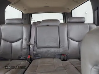 2003 Chevrolet Suburban LT z VIN 1GNFK16Z63J268766, wystawiony jako Copart lot #54192505 z przebiegiem 236 968 mil mil oraz Nie do naprawy • Non repairable. Historia ofert i sprzedaży dostępna na DreamBid. Obrazek 10.