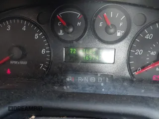 2007 Ford Taurus SE z VIN 1FAFP53U97A216487, wystawiony jako IAAI lot #42322956 z przebiegiem 169 743 mil mil oraz . Historia ofert i sprzedaży dostępna na DreamBid. Obrazek 7.