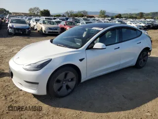 2023 Tesla Model 3 z VIN 5YJ3E1EA1PF497920, wystawiony jako Copart lot #51811885 z przebiegiem Nie podano mil oraz Szkoda całkowita • Salvage title. Historia ofert i sprzedaży dostępna na DreamBid. Obrazek 1.