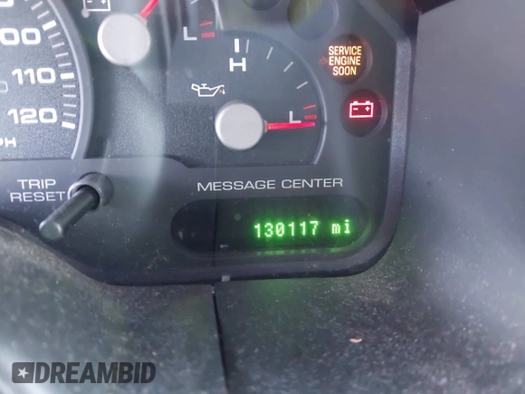 2005 Ford Explorer XLT z VIN 1FMZU63W25ZA20845, wystawiony jako IAAI lot #41790447 z przebiegiem 130 117 mil mil oraz . Historia ofert i sprzedaży dostępna na DreamBid. Obrazek 15.