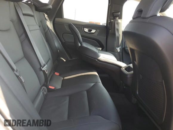 2020 Volvo XC60 Momentum z VIN YV4102RK0L1416470, wystawiony jako Copart lot #60499925 z przebiegiem 38 655 mil mil oraz Szkoda całkowita • Salvage title. Historia ofert i sprzedaży dostępna na DreamBid. Obrazek 11.