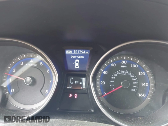 2014 Hyundai Elantra GT with VIN KMHD35LH6EU165019, listed as a IAAI auction lot 42016057 with 121,794 mi miles. Bid and sale history available at carsss.com. Image 7.
