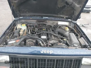 1996 Jeep Cherokee SE z VIN 1J4FJ28S5TL129065, wystawiony jako IAAI lot #42231133 z przebiegiem 225 320 mil mil oraz . Historia ofert i sprzedaży dostępna na DreamBid. Obrazek 10.