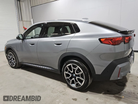 2025 BMW X2 xDrive28i with VIN WBX63GM02S5087526, listed as a Copart auction lot 49742665 with 8,605 mi miles and Clean Title. Bid and sale history available at carsss.com. Image 2.