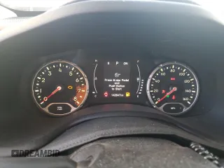 2017 Jeep Renegade Latitude z VIN ZACCJBBB6HPF05681, wystawiony jako Copart lot #56550575 z przebiegiem 142 647 mil mil oraz Szkoda całkowita • Salvage title. Historia ofert i sprzedaży dostępna na DreamBid. Obrazek 9.