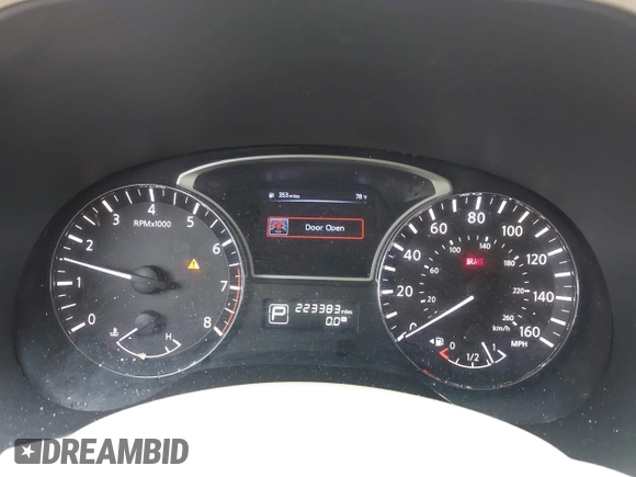 2014 Nissan Pathfinder S z VIN 5N1AR2MN6EC688714, wystawiony jako IAAI lot #42397270 z przebiegiem 223 383 mil mil oraz . Historia ofert i sprzedaży dostępna na DreamBid. Obrazek 7.