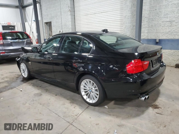 2011 BMW 3 Series 328i xDrive with VIN WBAPK7G52BNN77554, listed as a Copart auction lot 87103324 with 194,347 mi miles and Salvage Title. Bid and sale history available at carsss.com. Image 2.