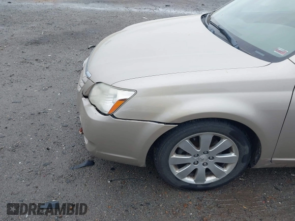 2006 Toyota Avalon XL with VIN 4T1BK36B26U119629, listed as a IAAI auction lot 39152919 with 128,953 mi miles. Bid and sale history available at carsss.com. Image 12.