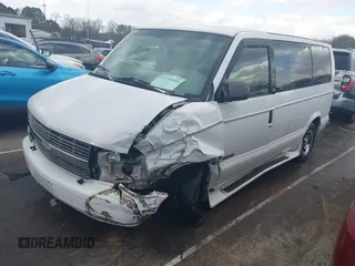 1998 Chevrolet Astro with VIN 1GNDM19W4WB103476, listed as a IAAI auction lot 41735080 with 210,293 mi miles. Bid and sale history available at carsss.com. Image 17.