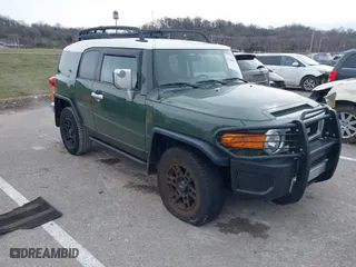 2010 Toyota FJ Cruiser with VIN JTEBU4BF6AK080671, listed as a IAAI auction lot 41193011 with 97,192 mi miles. Bid and sale history available at carsss.com. Image 1.