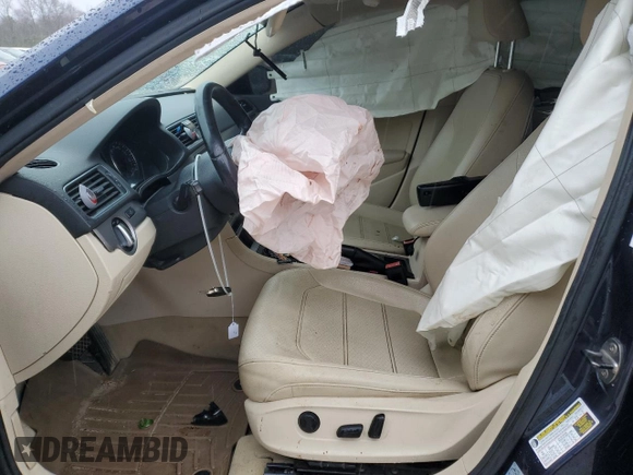 2014 Volkswagen Passat SE with VIN 1VWBT7A37EC098304, listed as a Copart auction lot 47941165 with 139,759 mi miles and Salvage title. Bid and sale history available at DreamBid. Image 7.