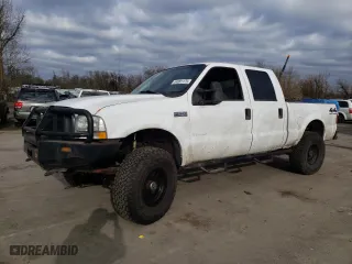 2002 Ford Super Duty F-250 XL with VIN 1FTNW21F22EA57504, listed as a Copart auction lot 44081175 with 288,559 mi miles and Salvage Title. Bid and sale history available at carsss.com. Image 1.