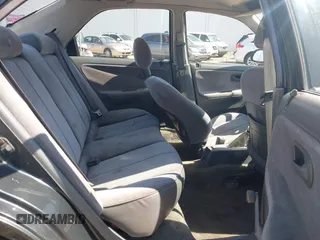 1992 Honda Civic DX z VIN 1HGEG8542NL032175, wystawiony jako IAAI lot #41852754 z przebiegiem 279 877 mil mil oraz . Historia ofert i sprzedaży dostępna na DreamBid. Obrazek 8.