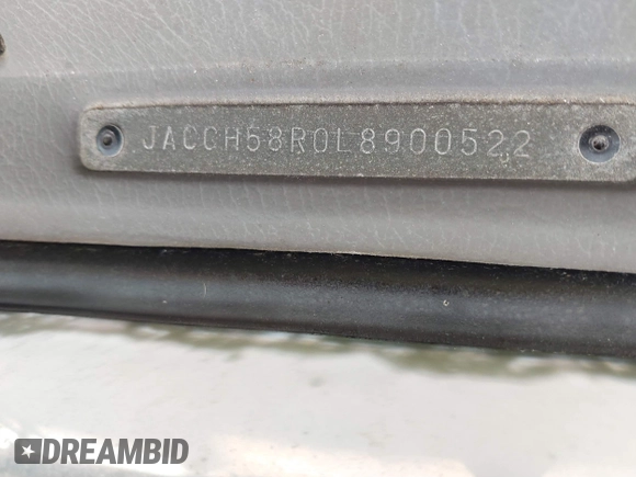 1990 Isuzu Trooper z VIN JACCH58R0L8900522, wystawiony jako IAAI lot #41642808 z przebiegiem 177 690 mil mil oraz . Historia ofert i sprzedaży dostępna na DreamBid. Obrazek 9.