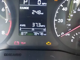 2018 Hyundai Accent SE z VIN 3KPC24A37JE015594, wystawiony jako IAAI lot #41700013 z przebiegiem 78 478 mil mil oraz . Historia ofert i sprzedaży dostępna na DreamBid. Obrazek 16.