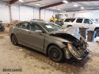 2014 Ford Fusion SE with VIN 3FA6P0H70ER325610, listed as a IAAI auction lot 41561520 with 1 mi miles. Bid and sale history available at carsss.com. Image 1.
