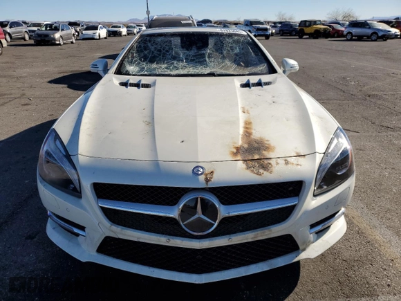 2015 Mercedes-Benz SL 550 with VIN WDDJK7DA9FF033102, listed as a Copart auction lot 87825645 with 28,282 mi miles and Salvage title. Bid and sale history available at DreamBid. Image 5.