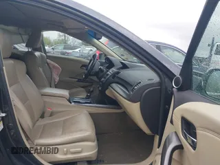 2013 Acura RDX with VIN 5J8TB3H30DL015322, listed as a IAAI auction lot 42072792 with 202,486 mi miles and . Bid and sale history available at carsss.com. Image 5.