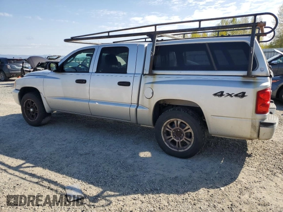 2007 Dodge Dakota SLT with VIN 1D7HW48K67S137401, listed as a Copart auction lot 53664505 with 182,862 mi miles and Clean Title. Bid and sale history available at carsss.com. Image 2.