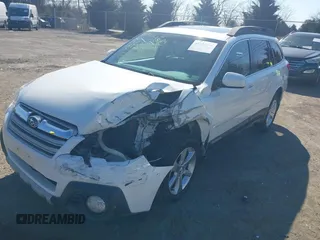 2014 Subaru Outback 2.5i Limited with VIN 4S4BRBMC8E3255253, listed as a IAAI auction lot 41890468 with 138,840 mi miles. Bid and sale history available at carsss.com. Image 2.