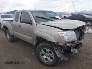 2007 Toyota Tacoma with VIN 5TEUU42N97Z397823, listed as a IAAI auction lot 41845693 with 123,121 mi miles and . Bid and sale history available at DreamBid. Image 1.