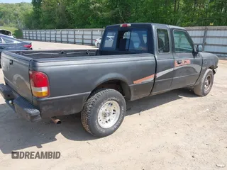 1993 Ford Ranger STX z VIN 1FTCR14U5PPB26328, wystawiony jako IAAI lot #42145116 z przebiegiem 60 664 mil mil oraz . Historia ofert i sprzedaży dostępna na DreamBid. Obrazek 4.