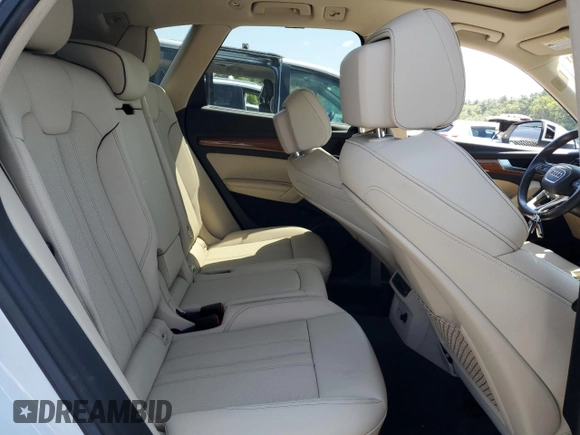 2021 Audi Q5 Prestige with VIN WA1CAAFY9M2053068, listed as a Copart auction lot 61033985 with 48,415 mi miles and Non repairable. Bid and sale history available at DreamBid. Image 11.