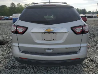 2015 Chevrolet Traverse LS z VIN 1GNKRFKDXFJ156753, wystawiony jako Copart lot #54516265 z przebiegiem 151 487 mil mil oraz Szkoda całkowita • Salvage title. Historia ofert i sprzedaży dostępna na DreamBid. Obrazek 6.