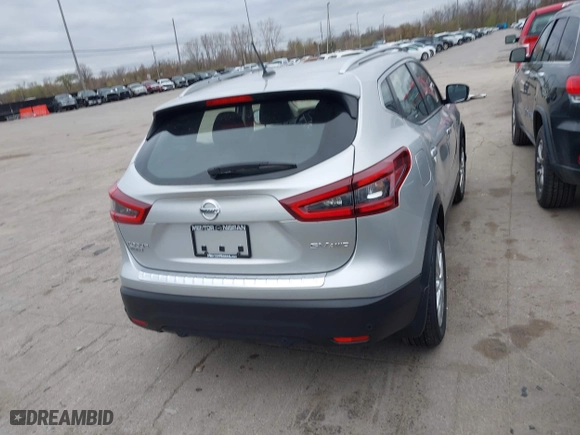 2022 Nissan Rogue Sport SV with VIN JN1BJ1BW3NW680142, listed as a IAAI auction lot 42043173 with 41,165 mi miles. Bid and sale history available at carsss.com. Image 16.