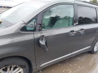 2013 Toyota Sienna XLE AAS с VIN 5TDYK3DC8DS375852, выставлен на аукционе IAAI как лот 41519437 с пробегом 91 828 миль миль и . История ставок и продаж доступна на DreamBid. Изображение 6.