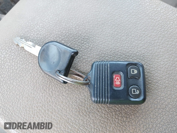 2007 Ford Explorer Sport Trac XLT z VIN 1FMEU51K87UA01693, wystawiony jako IAAI lot #42196932 z przebiegiem 191 691 mil mil oraz . Historia ofert i sprzedaży dostępna na DreamBid. Obrazek 11.