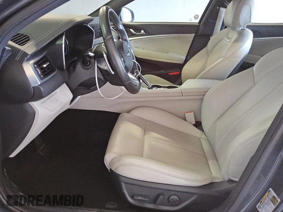 2023 Genesis G70 2.0T with VIN KMTG34TA0PU126980, listed as a Copart auction lot 79108654 with 37,534 mi miles and Clean Title. Bid and sale history available at DreamBid. Image 7.